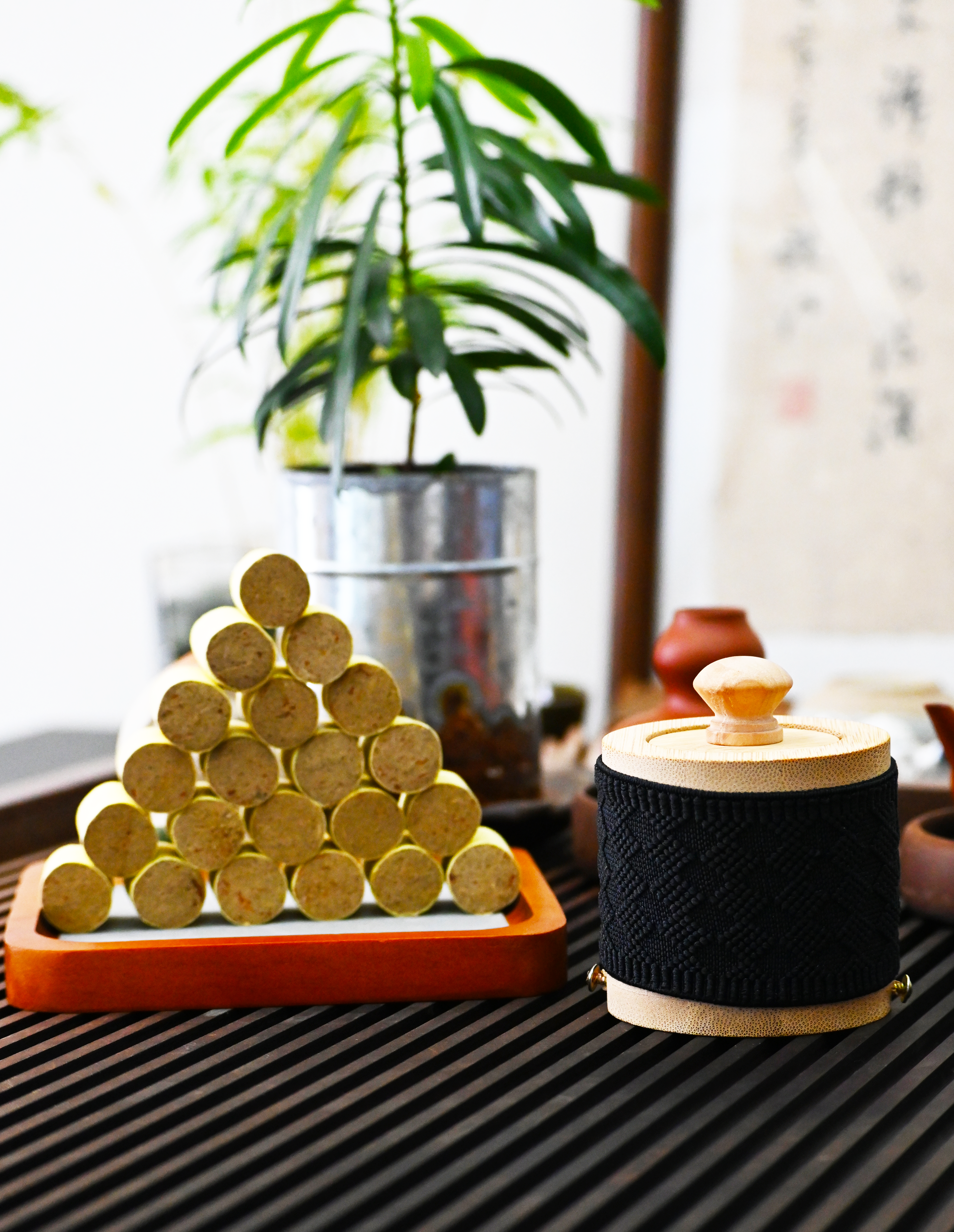 Natural Mugwort Moxibustion Kit: Traditional Chinese Wellness Ritual